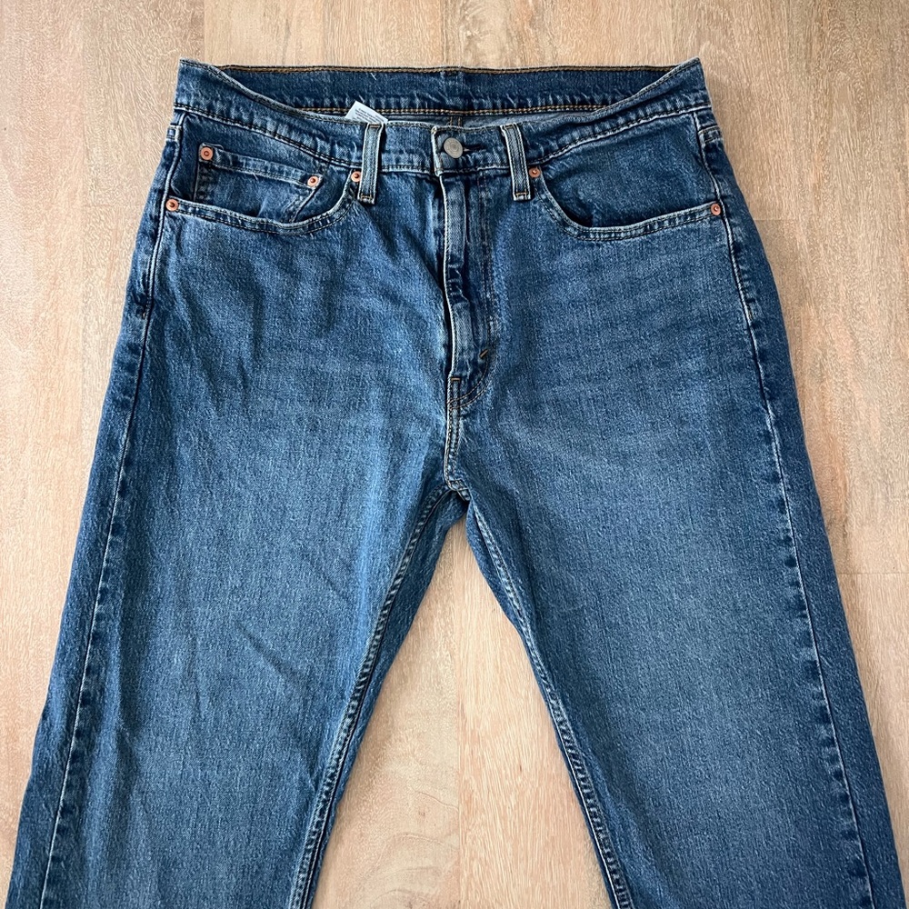 Levi’s Classic Blue Denim Men’s Jeans - Picture 2 of 5